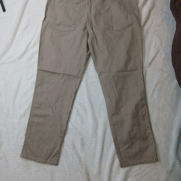 Mens Cremieux Classics Khaki Tan Color Jeans 40X30 Comfort Work Or Everyday Wear - Picture 7 of 16